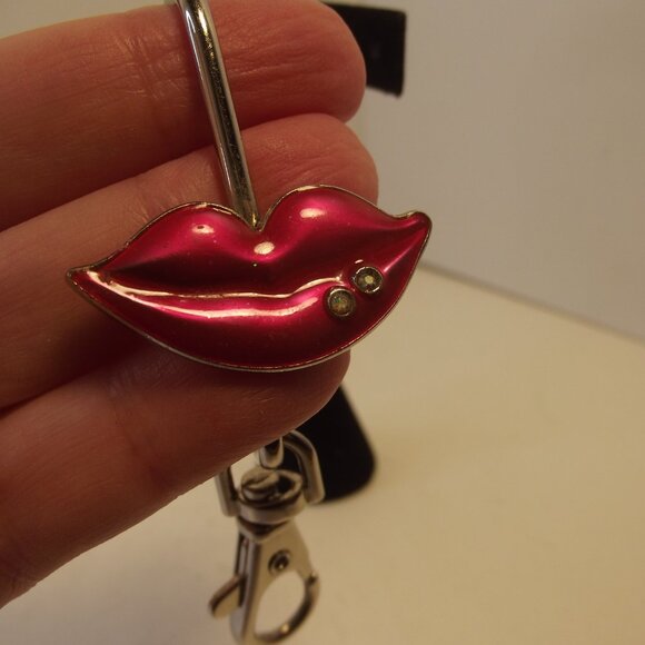 Purse Bag Charm Key Ring Key holder Lips & Rhinestones - Picture 5 of 6